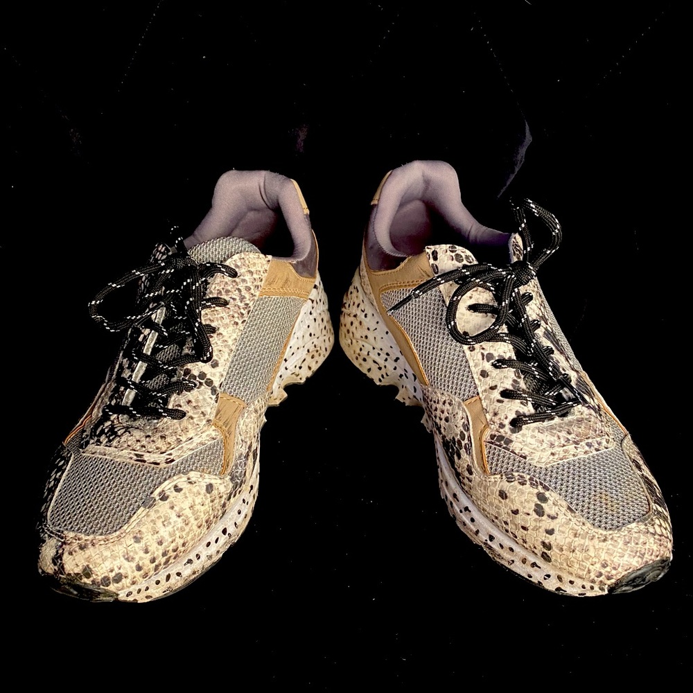 Steve Madden | Bena Snakeskin Sneakers | 9